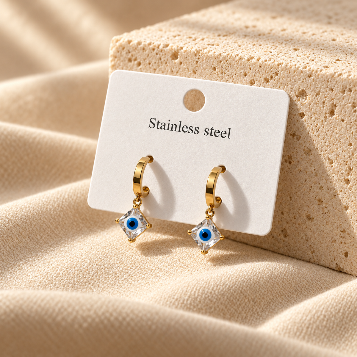 Astreviia EVIL EYE Gold – Nazar Gözlü Kristal Taşlı 316L Çelik Küpe