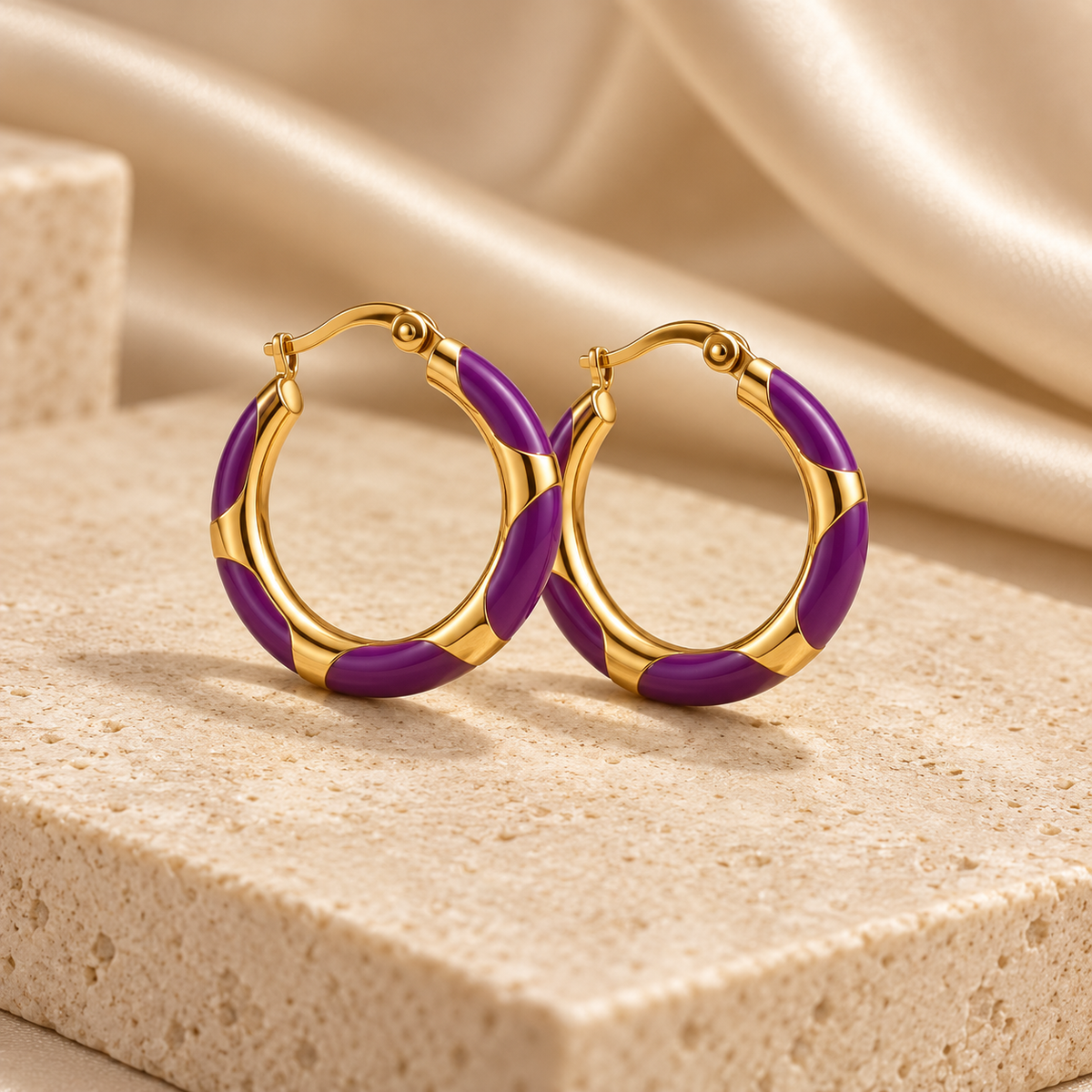Royal Violet Gold Halka Küpe
