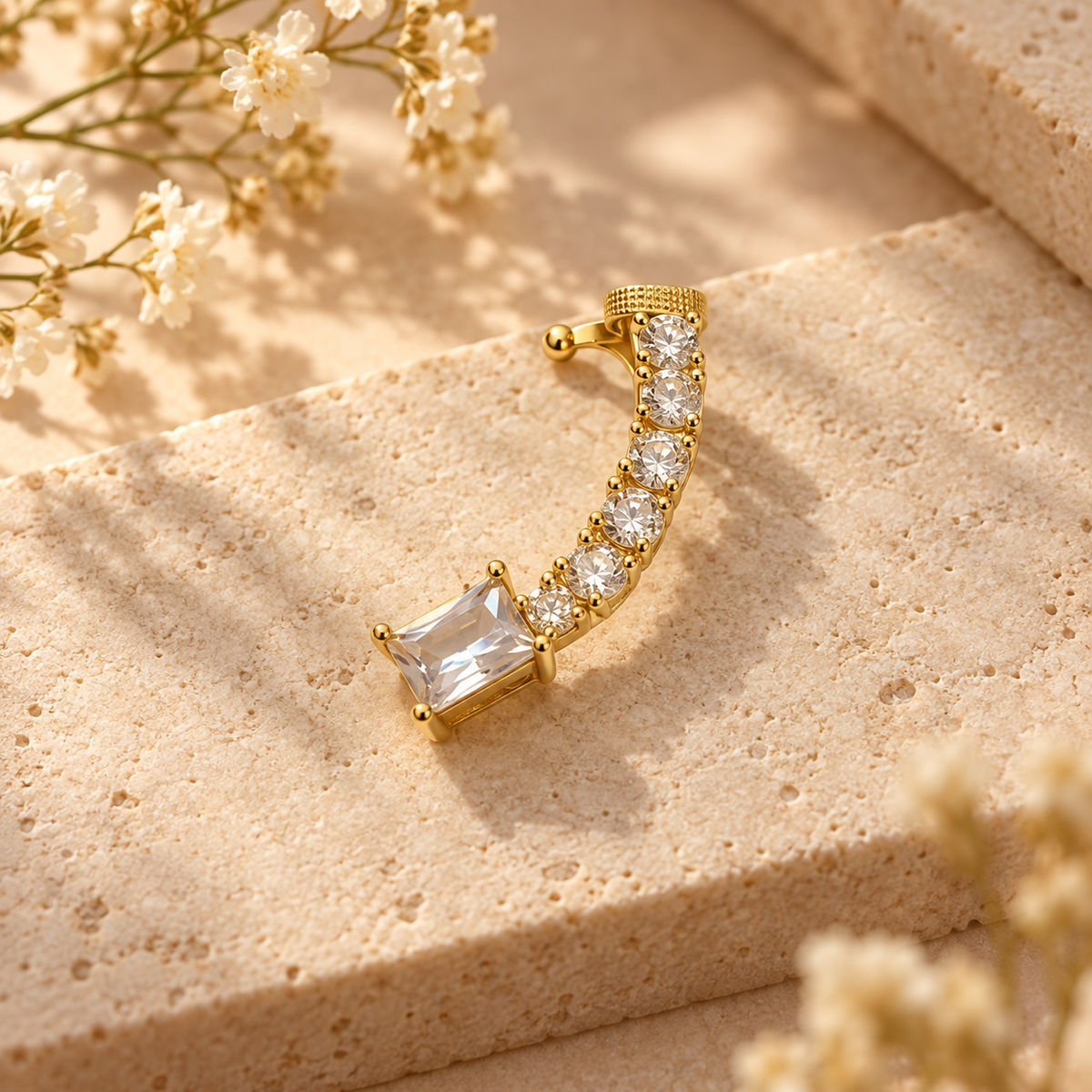 Crystal Arc Gold Taşlı Ear Cuff Küpe