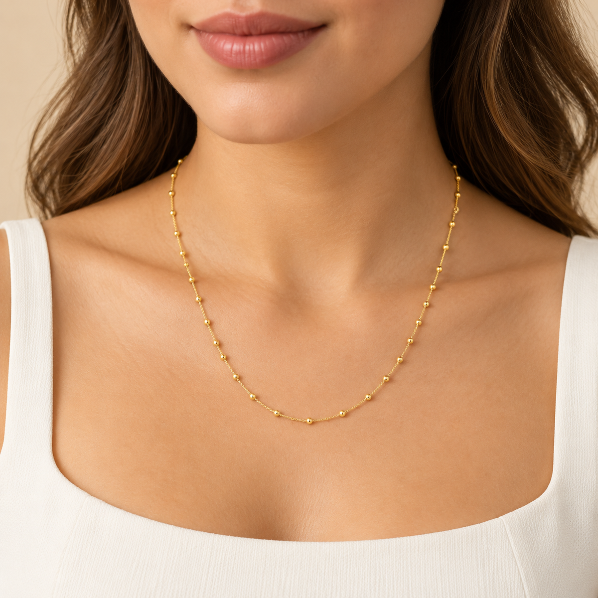 Gold Boncuk Detaylı Minimal Kolye