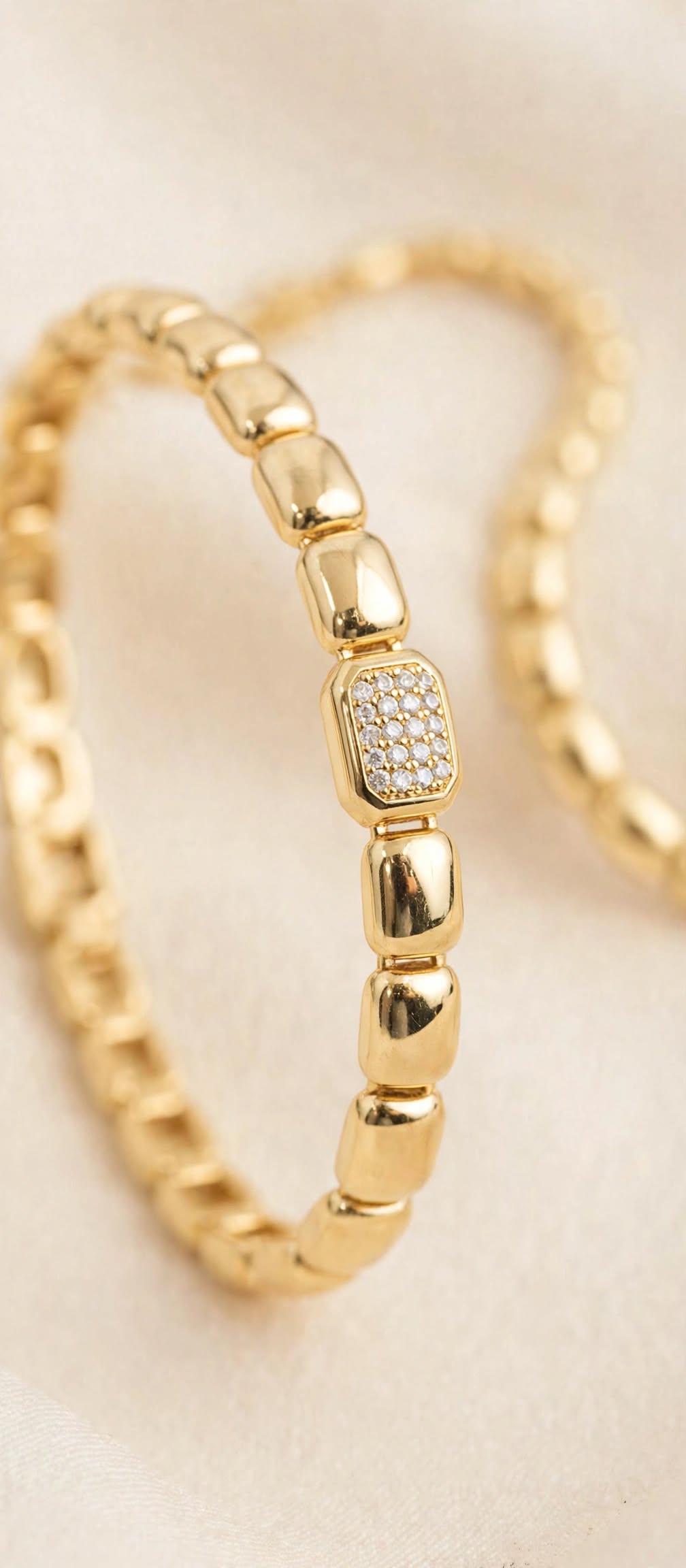 Lumière Gold Taşlı Kolye & Bileklik Seti