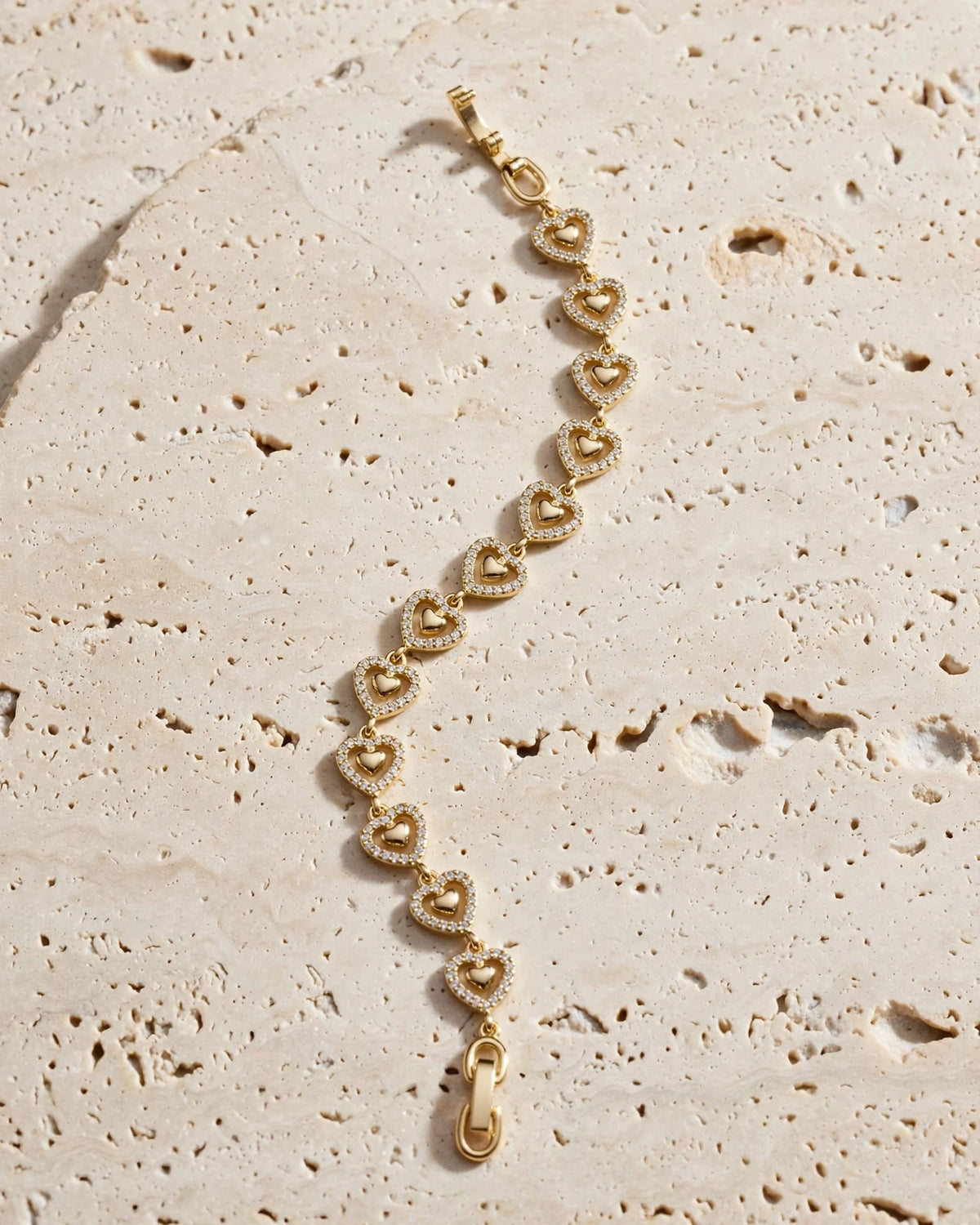 Xuping Taşlı Kalp Detaylı Gold Bileklik 💛